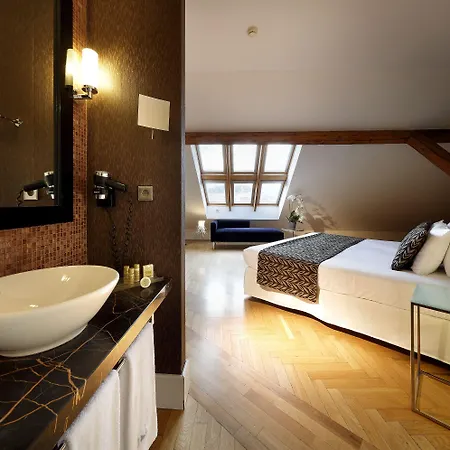 Hotel Eurostars Thalia 5*