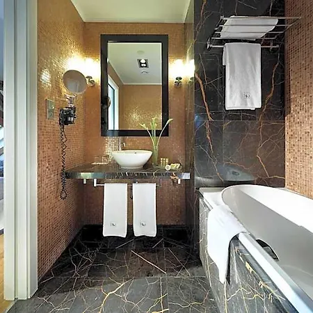 Hotel Eurostars Thalia 5*